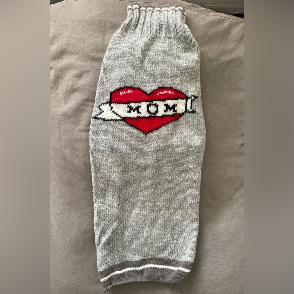 Adorable Extra Large dog Sweater Tattoo Love Mom